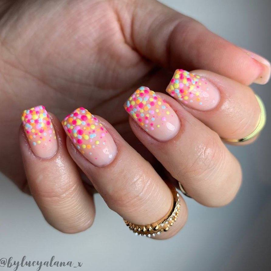 35 Cute Summer Nails To Rock For Women In 2021 images 13