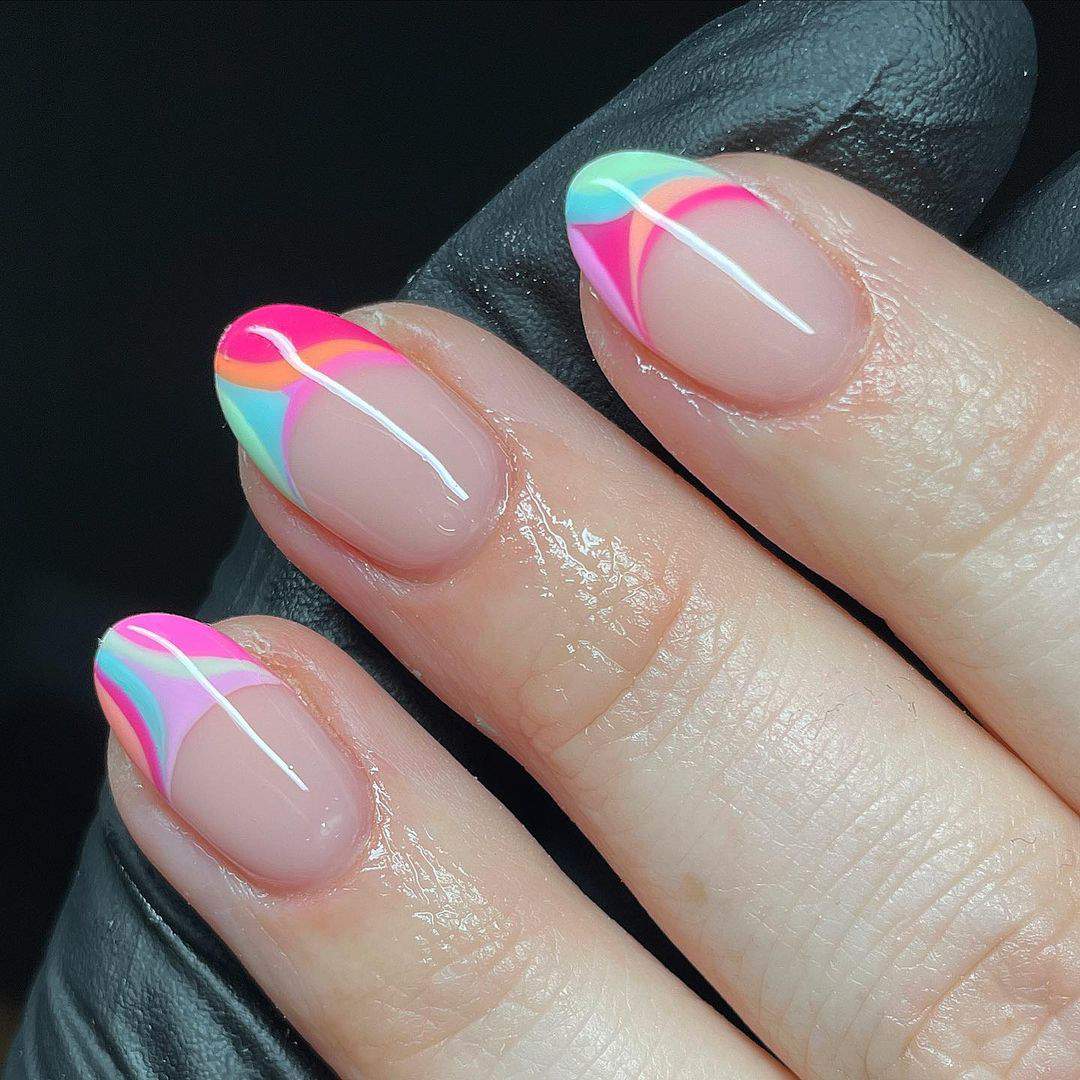 35 Cute Summer Nails To Rock For Women In 2021 images 14