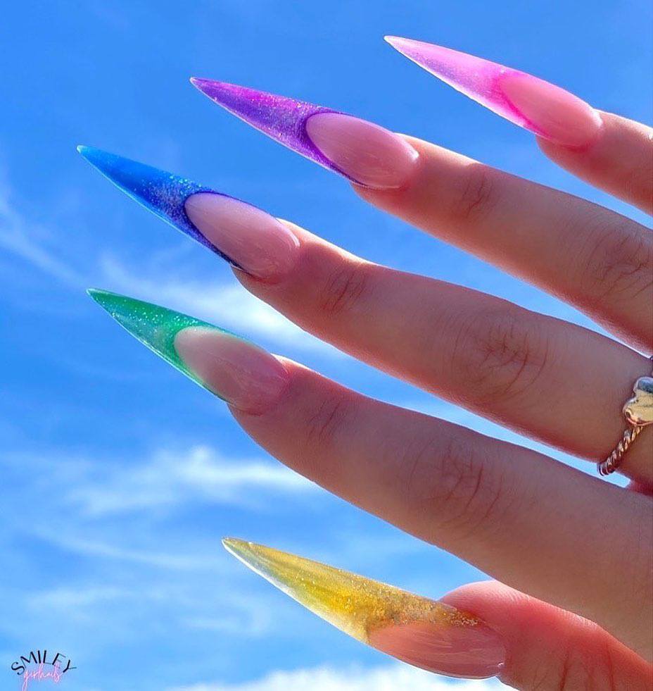 35 Cute Summer Nails To Rock For Women In 2021 images 16