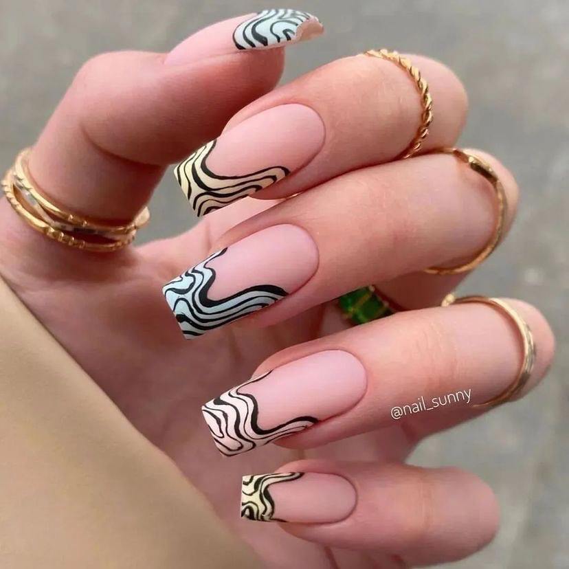 100+ Prettiest Fall Nail Designs And Ideas To Try In 2022 images 9