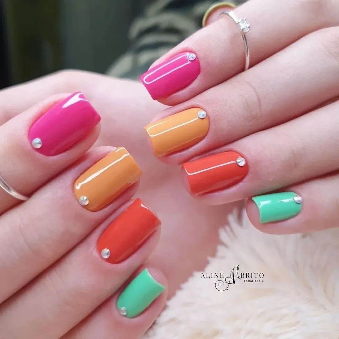 100+ Prettiest Fall Nail Designs And Ideas To Try In 2022 images 41