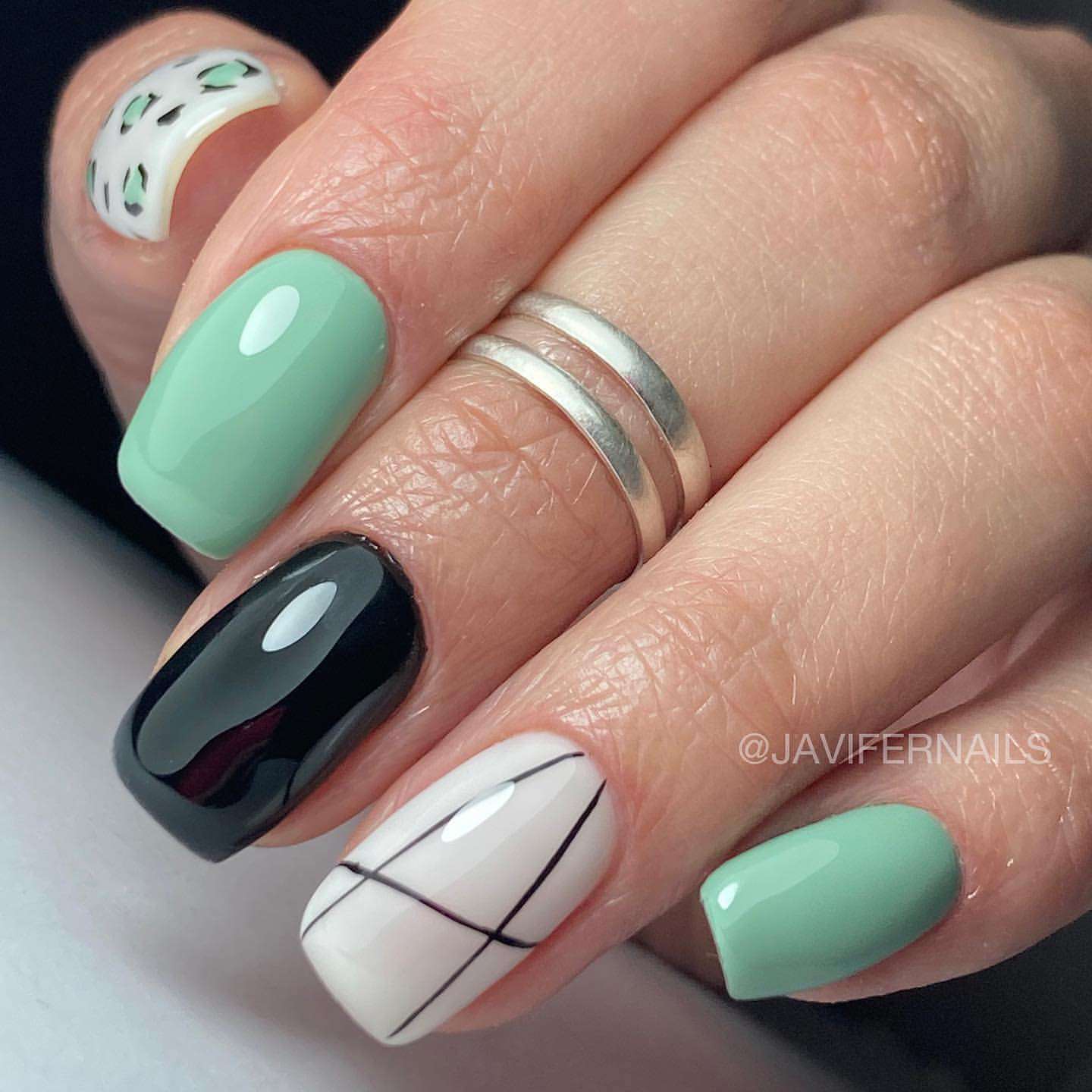 100+ Prettiest Fall Nail Designs And Ideas To Try In 2022 images 68