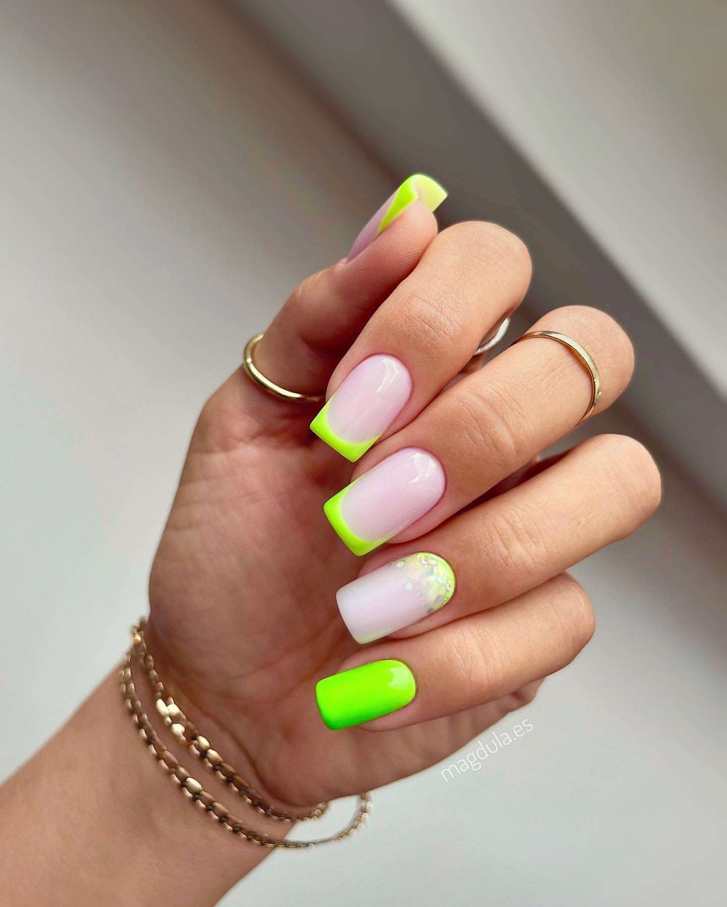 100+ Prettiest Fall Nail Designs And Ideas To Try In 2022 images 73