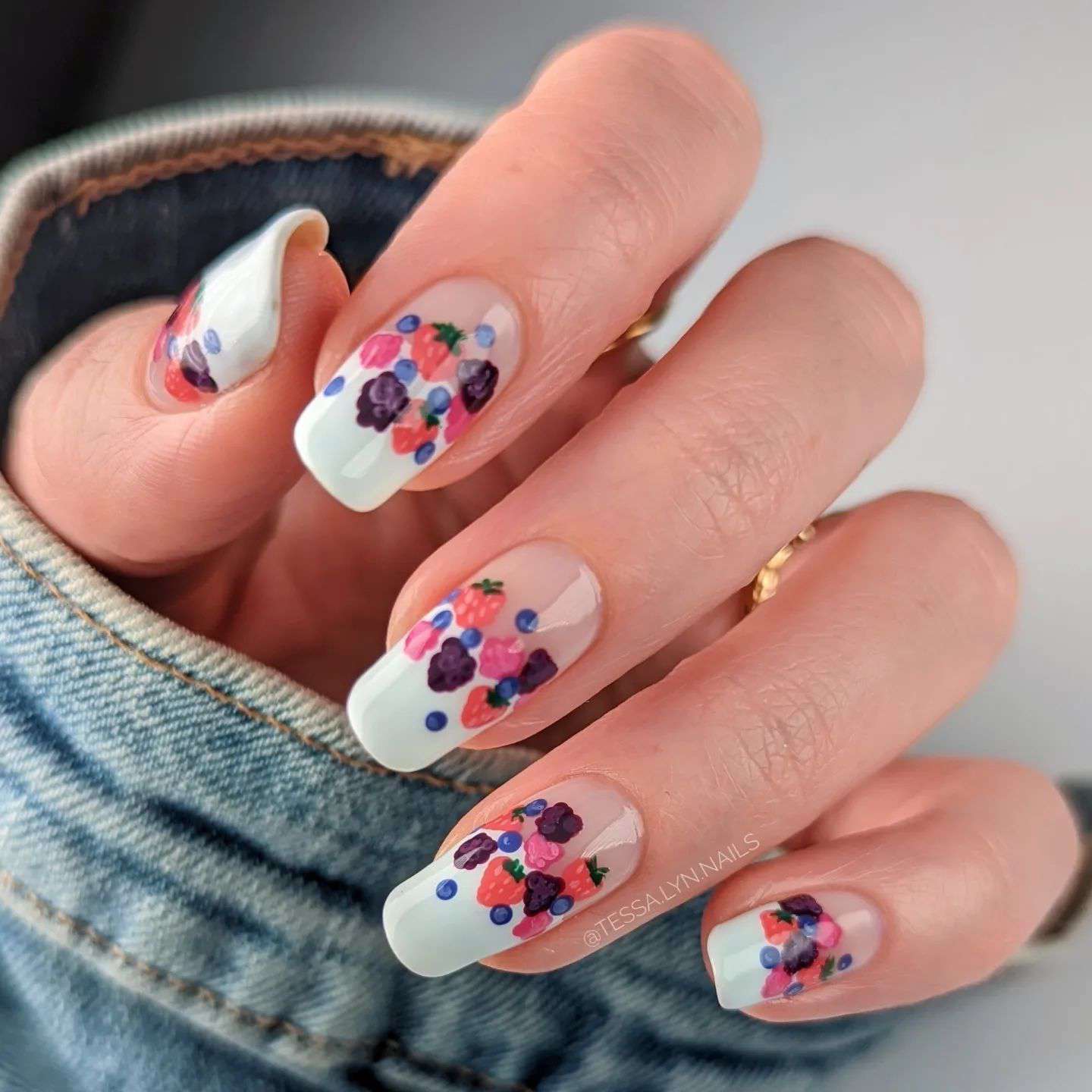 100+ Prettiest Fall Nail Designs And Ideas To Try In 2022 images 79