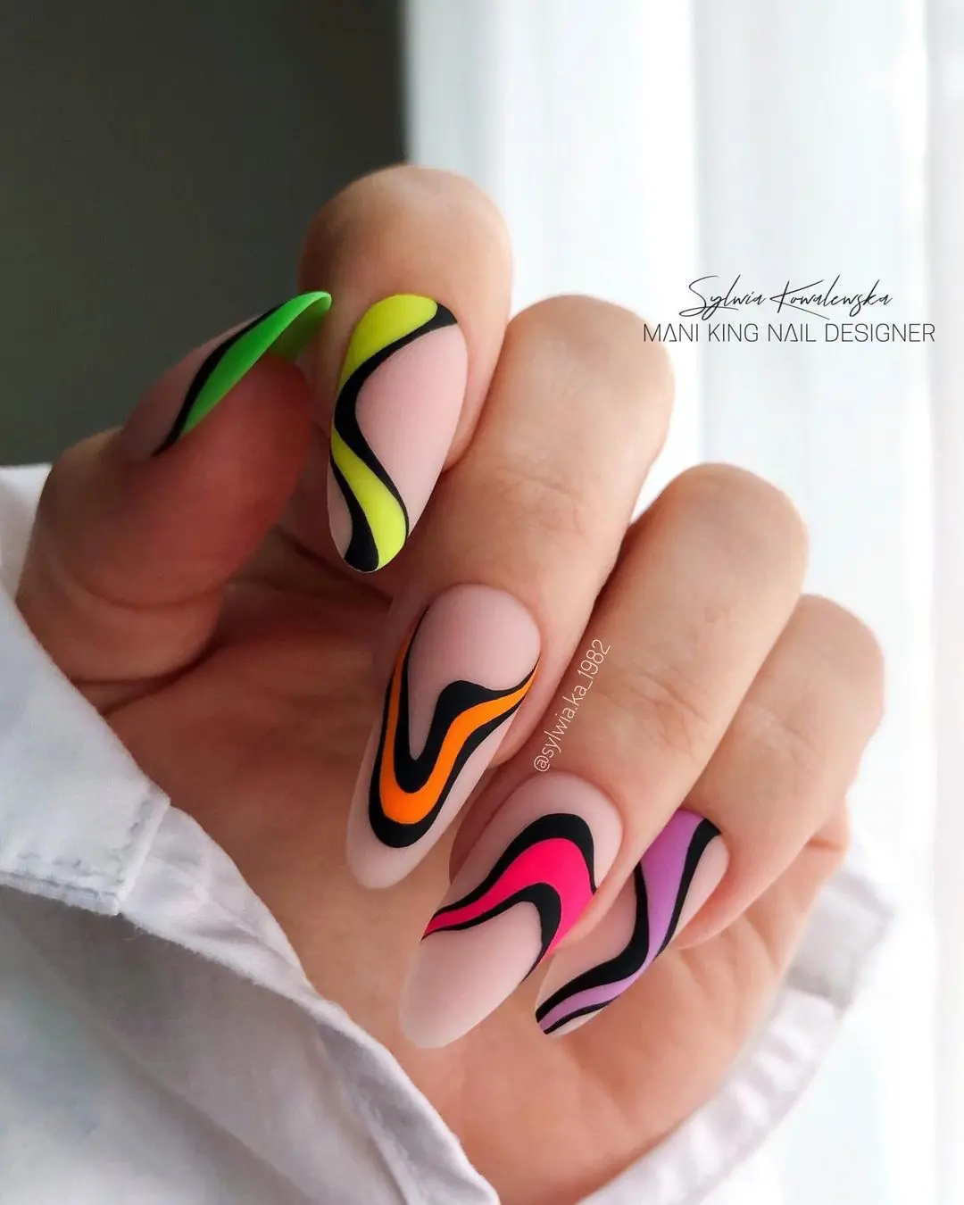 100+ Fall Nail Designs To Try This Autumn (Fall 2022) images 16
