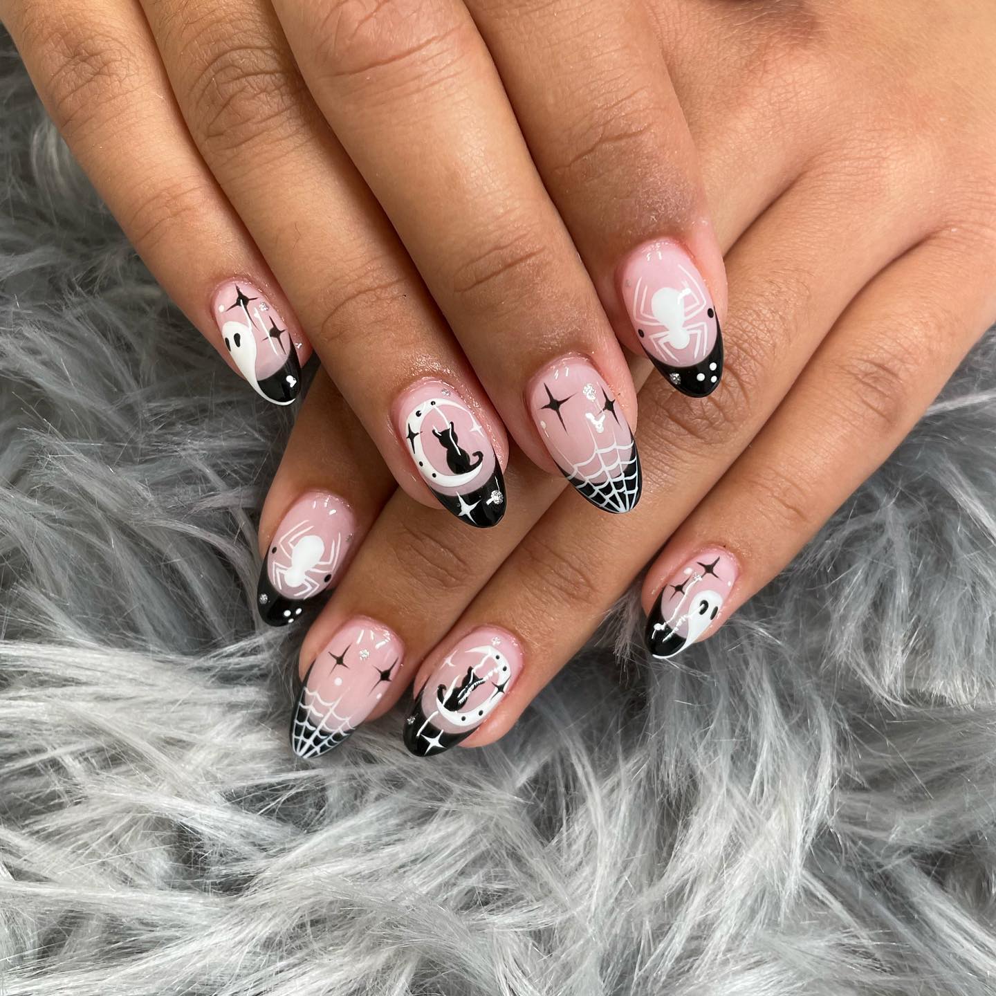 70+ Cool Halloween Nail Ideas Of 2022 images 12