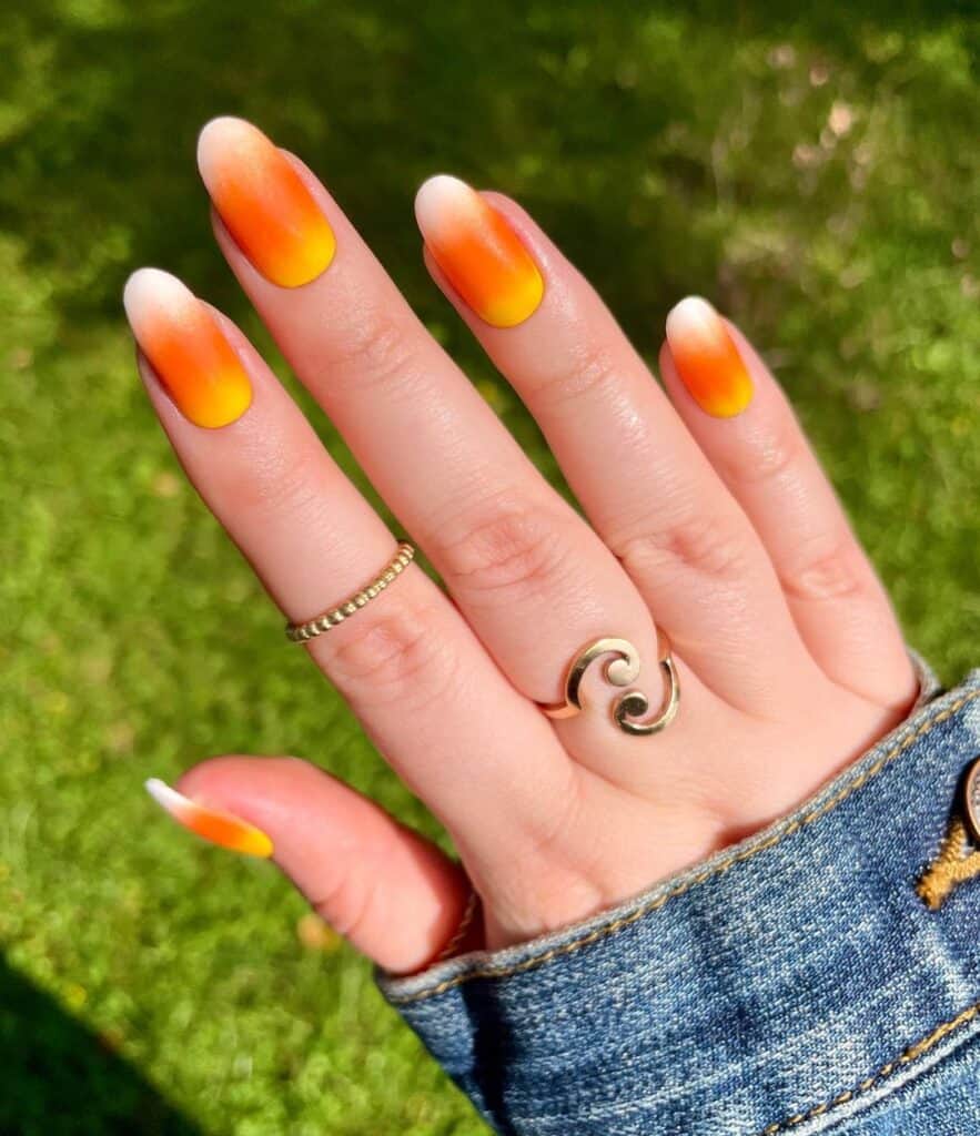 70+ Cool Halloween Nail Ideas Of 2022 images 15