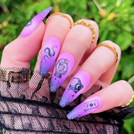 70+ Cool Halloween Nail Ideas Of 2022 images 67