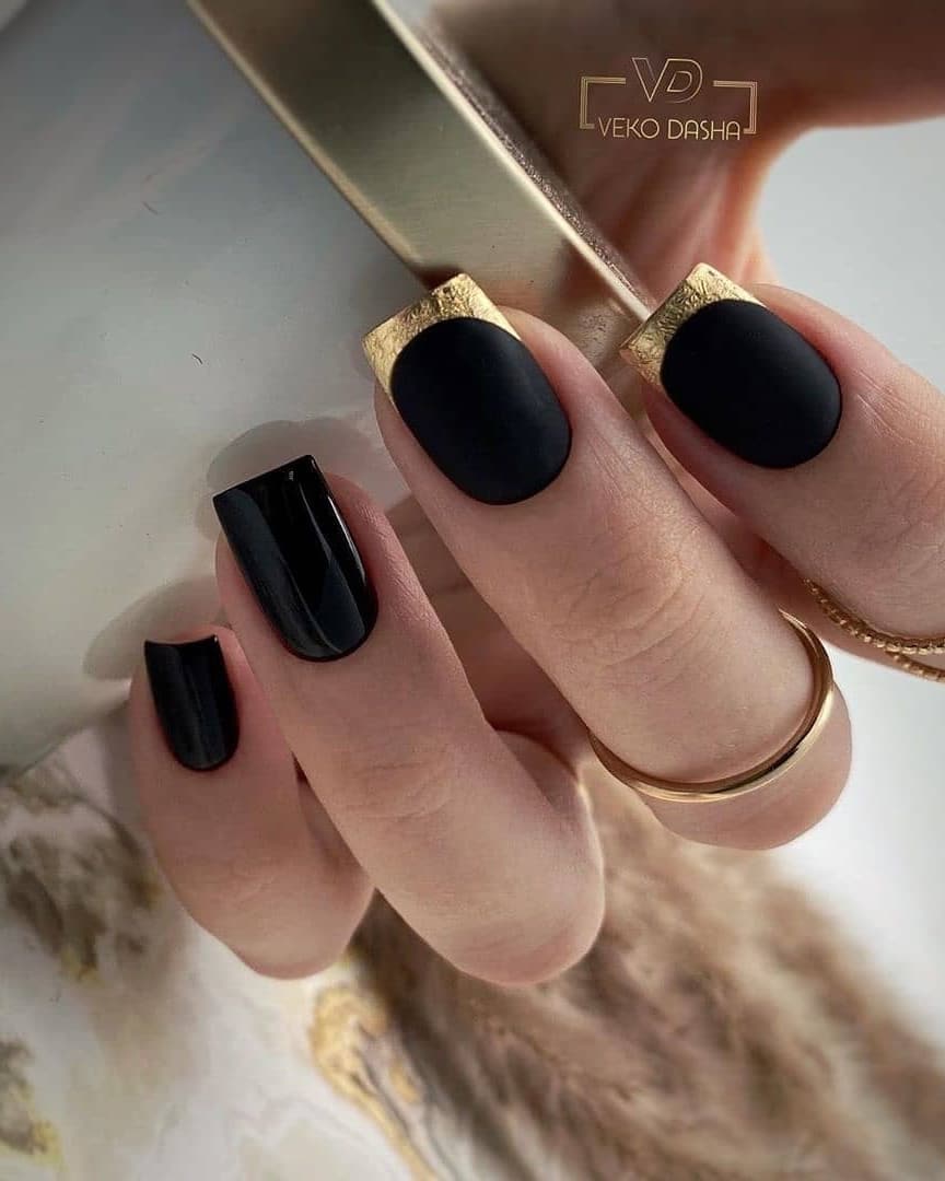 50+ Fall Nail Ideas You’re Going To Obsess Over images 17