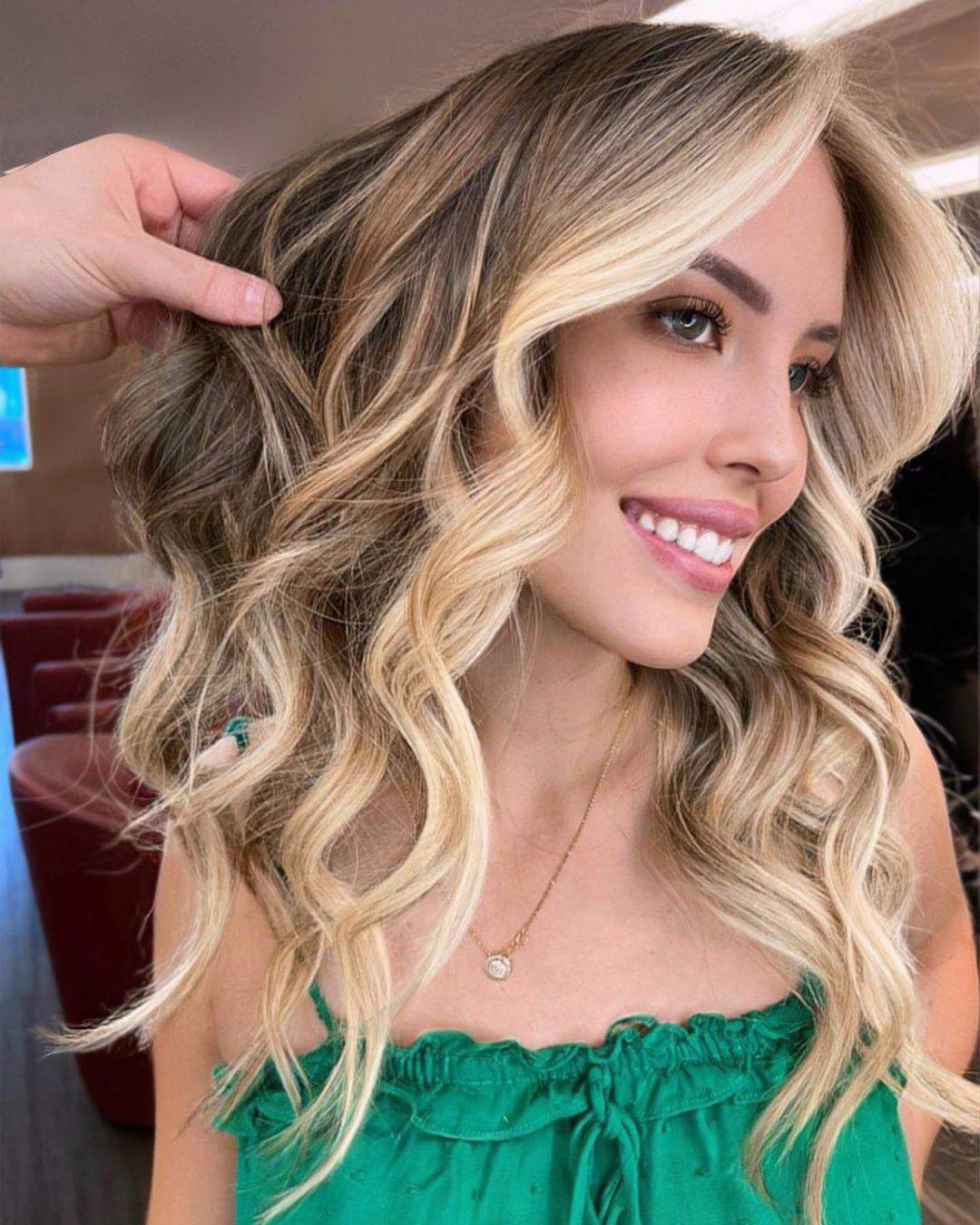 100+ Trendy Hairstyle Ideas For Women To Try In 2021 images 6