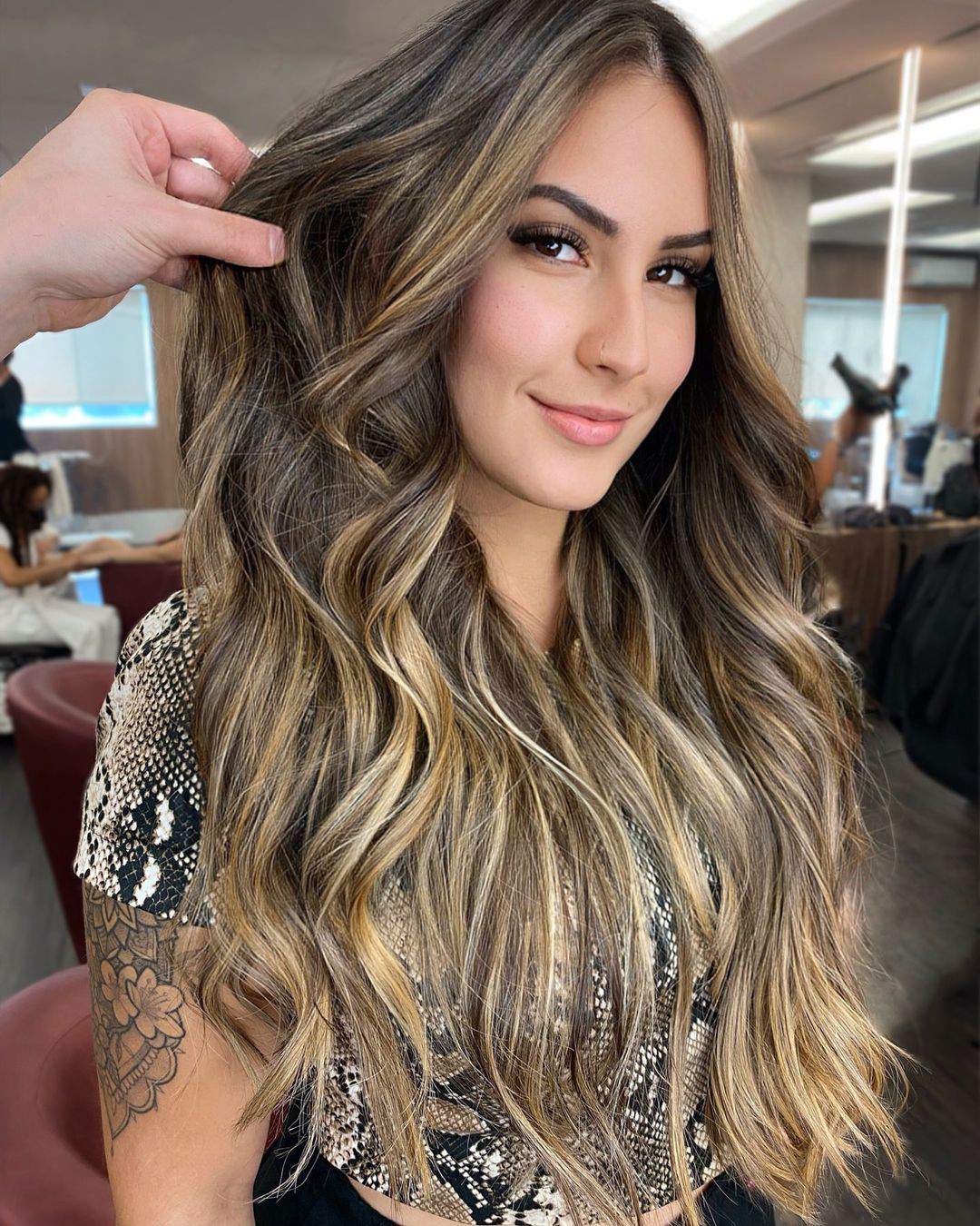 100+ Trendy Hairstyle Ideas For Women To Try In 2021 images 40