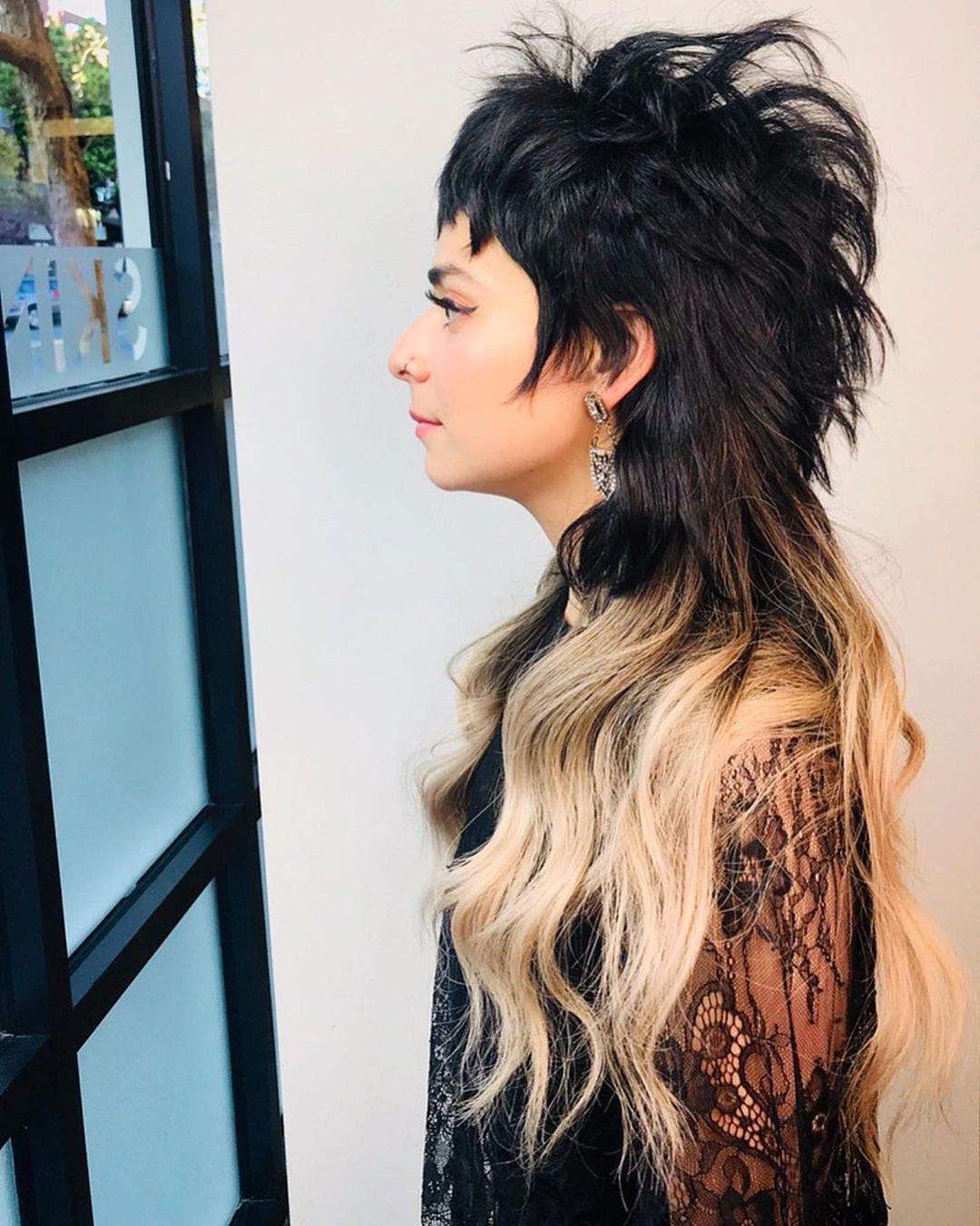 100+ Trendy Hairstyle Ideas For Women To Try In 2021 images 61