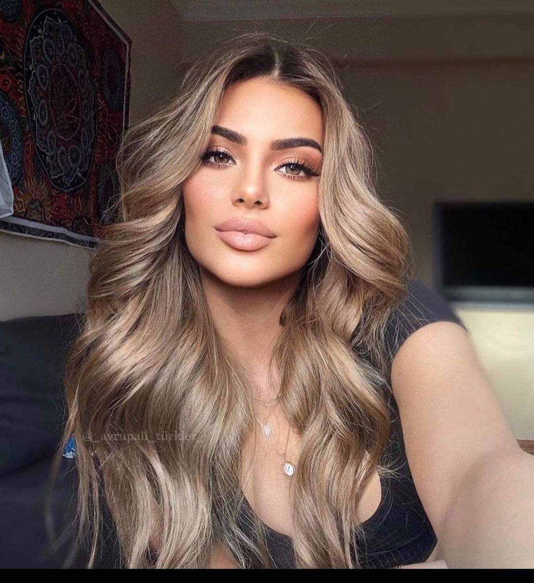 40 Greatest Long Hairstyles For Women With Long Hair In 2021 images 1