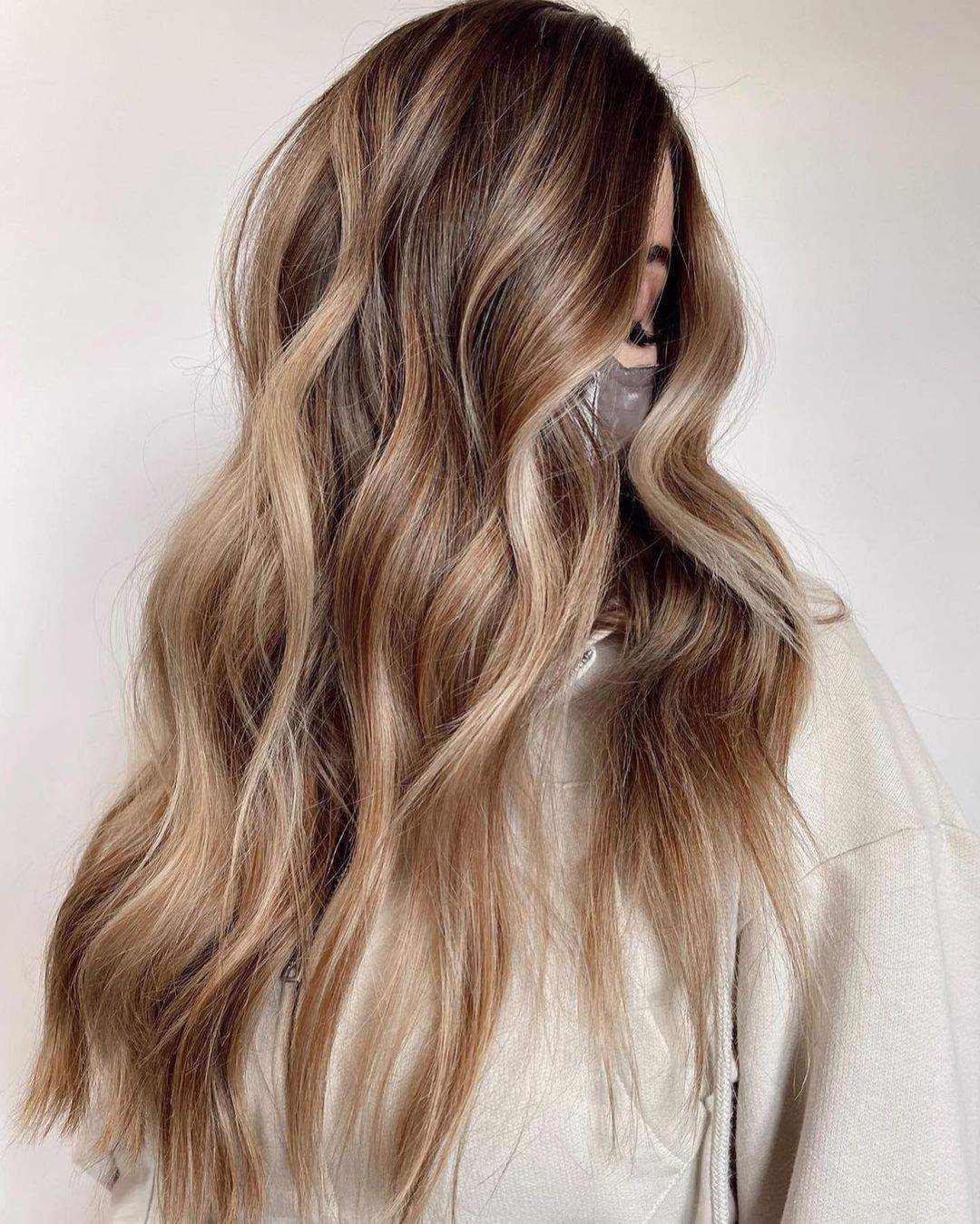 40 Greatest Long Hairstyles For Women With Long Hair In 2021 images 14
