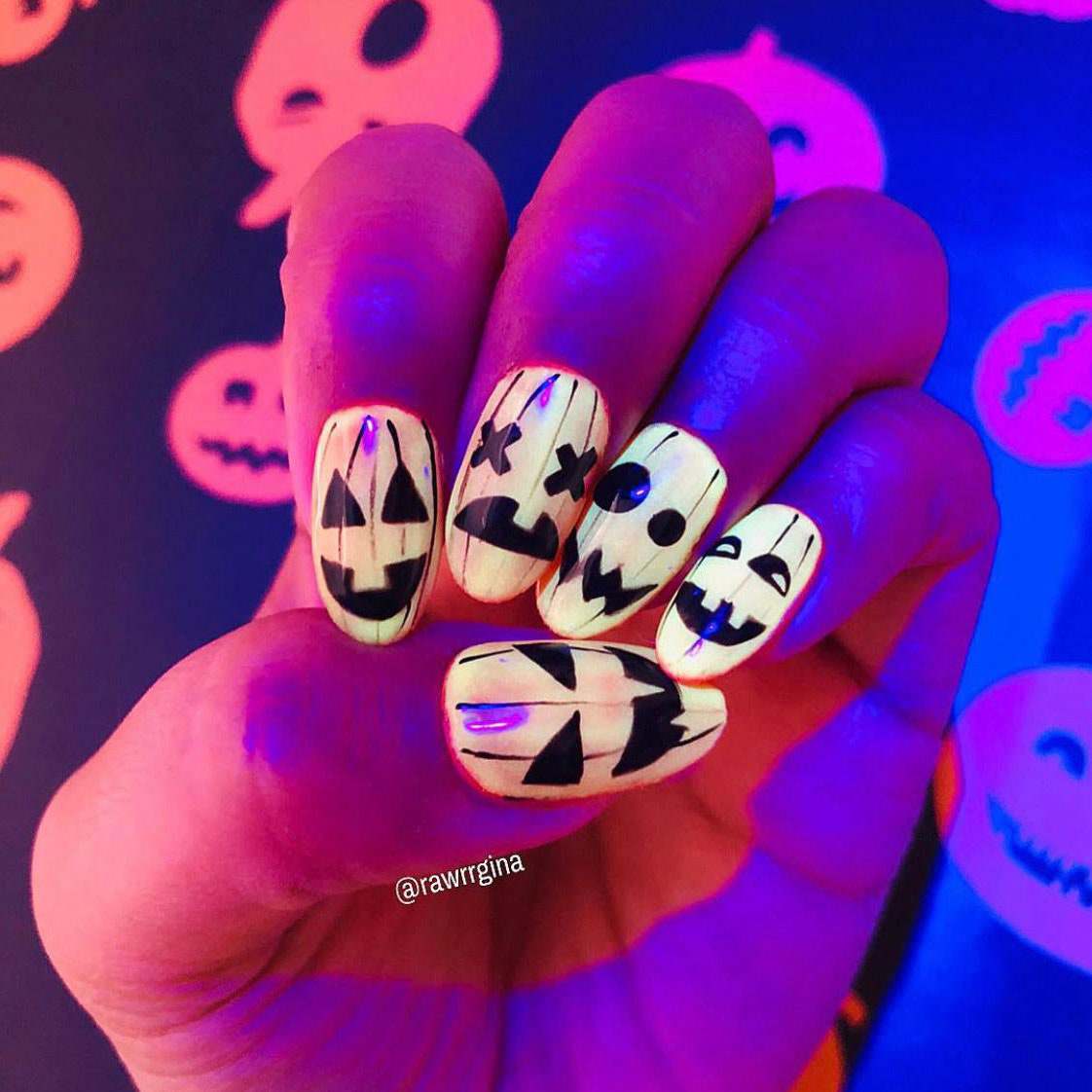 50+ Halloween Nail Ideas 2021 You’ll Actually Want To Wear images 11