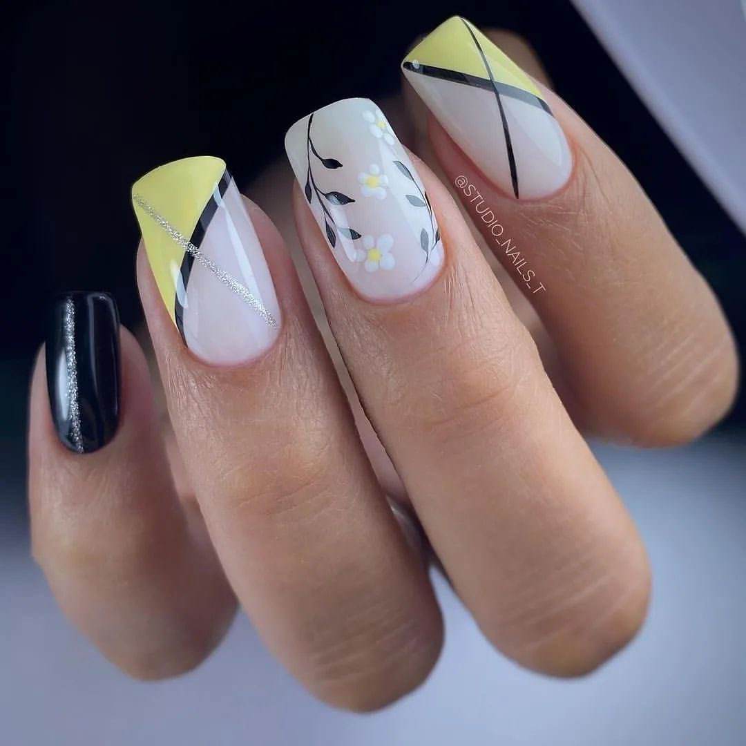 100+ Must Try Fall Nail Art Designs And Nail Ideas images 3