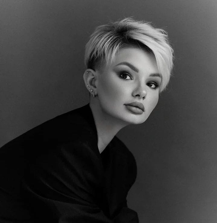 Hottest Short Haircuts For Women images 110