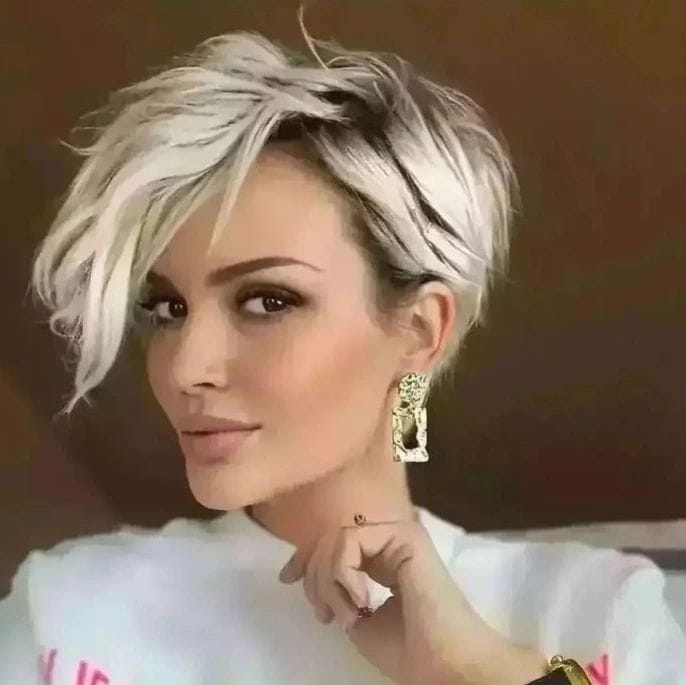Hottest Short Haircuts For Women images 114