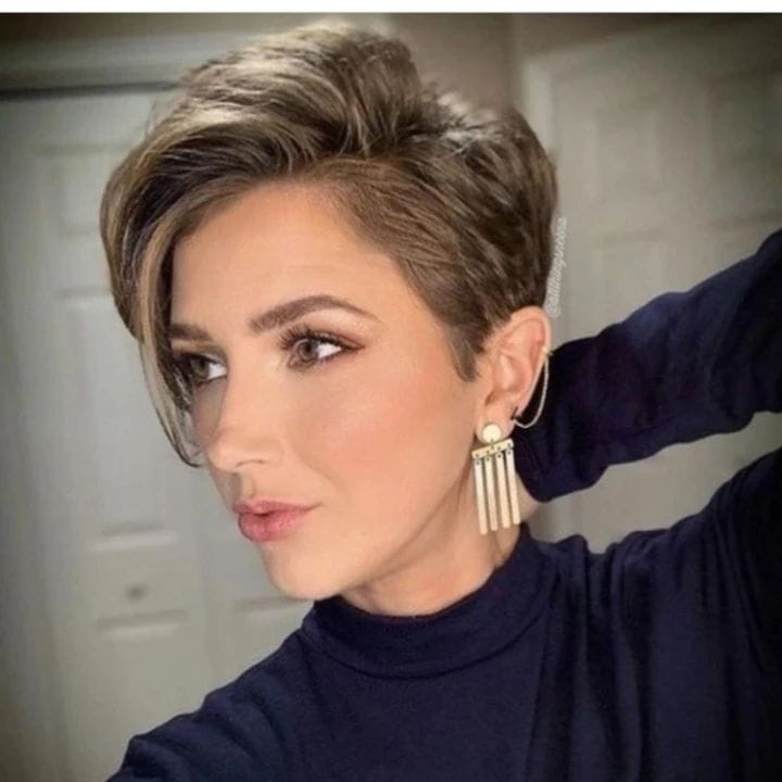 100+ Best Short Hairstyles & Haircuts For Women images 6