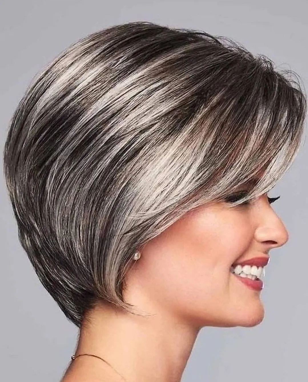 100+ Best Short Hairstyles & Haircuts For Women images 21