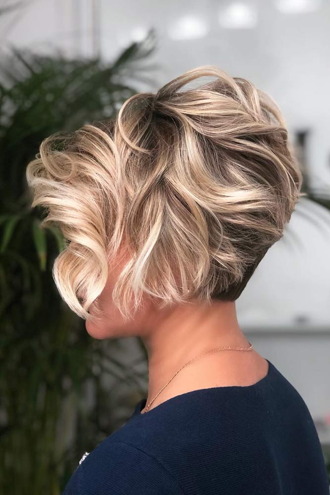 100+ Best Short Hairstyles & Haircuts For Women images 30
