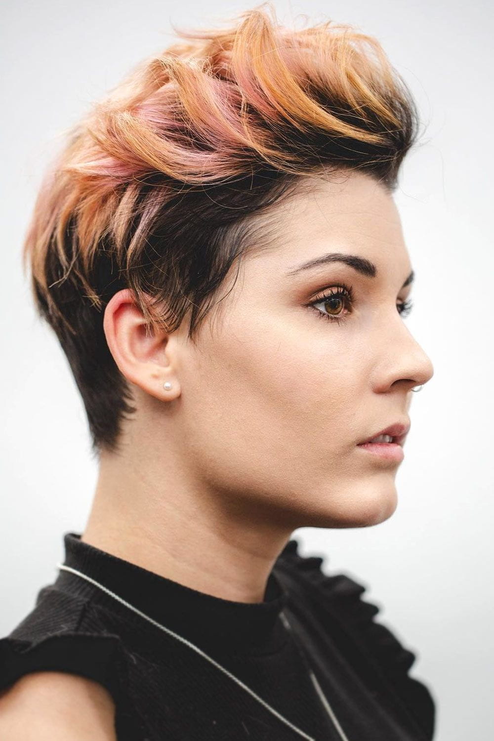 100+ Best Short Hairstyles & Haircuts For Women images 39